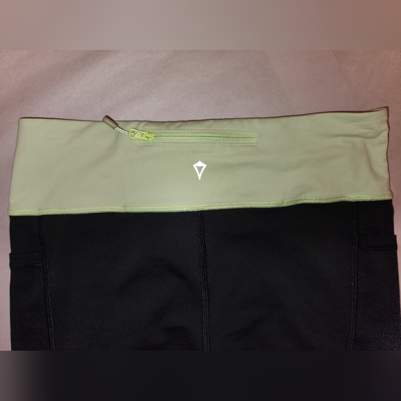 Ivivva Leggings - Picture 3 of 8